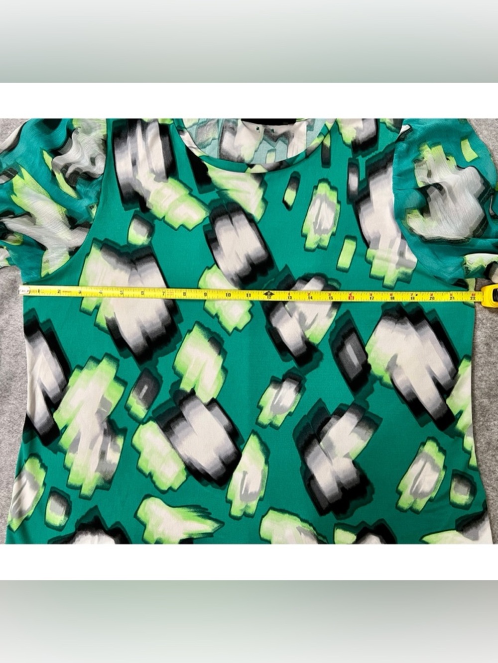 DKNY Green and Black Abstract Print Crewneck Top US Women’s XL EUC - Picture 7 of 12